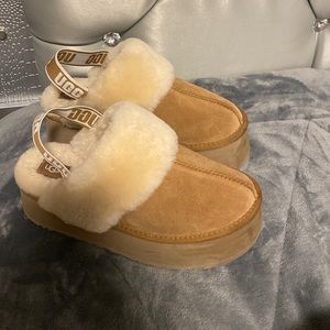 Platform UGGS